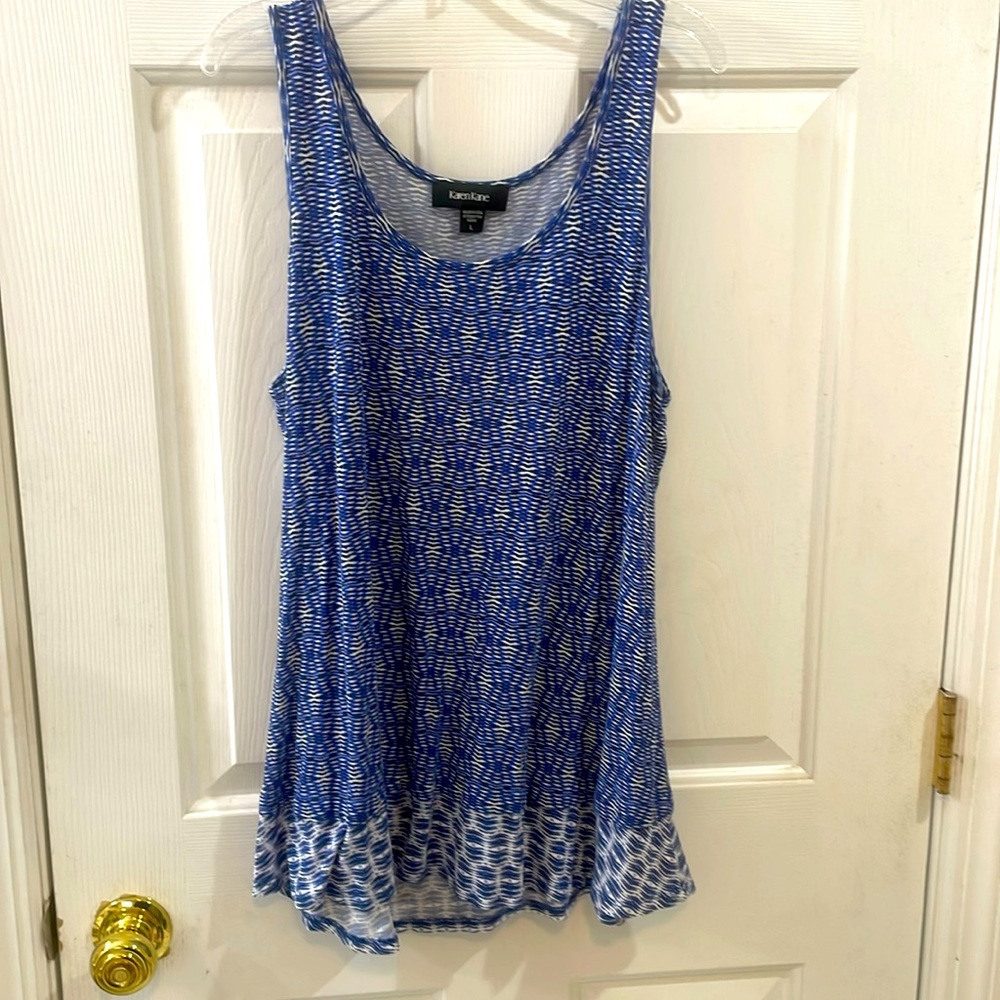 Karen Kane sleeveless top!